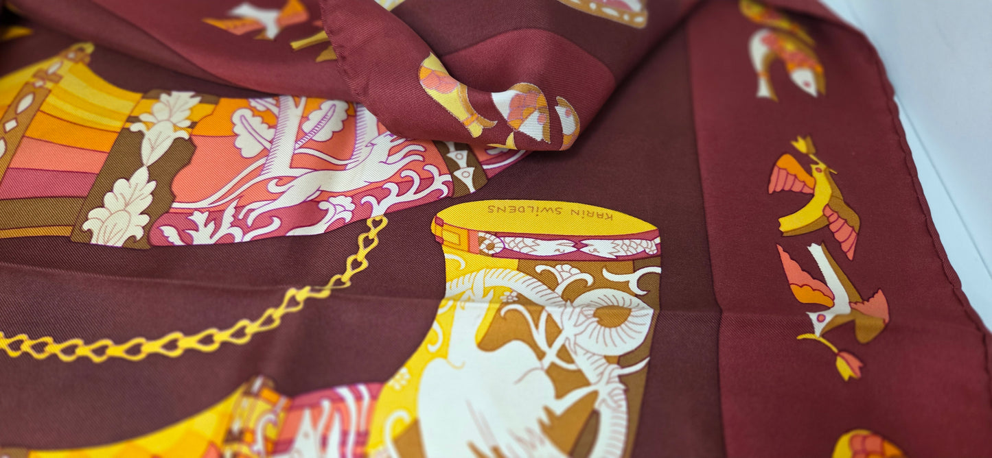 Carré Hermès en twill de soie intitulé "Ritote"