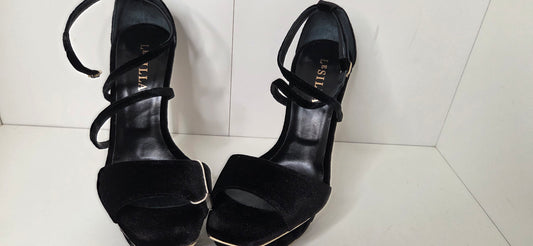 Le Silla Heels/Escarpins T40