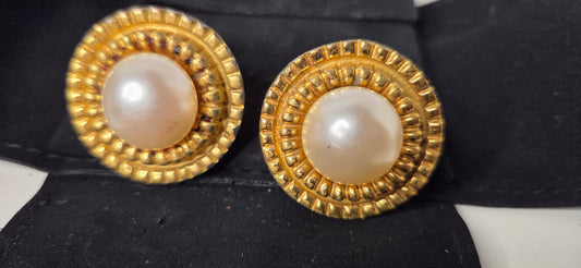 Chanel Vintage Clip Earrings Metal Gold