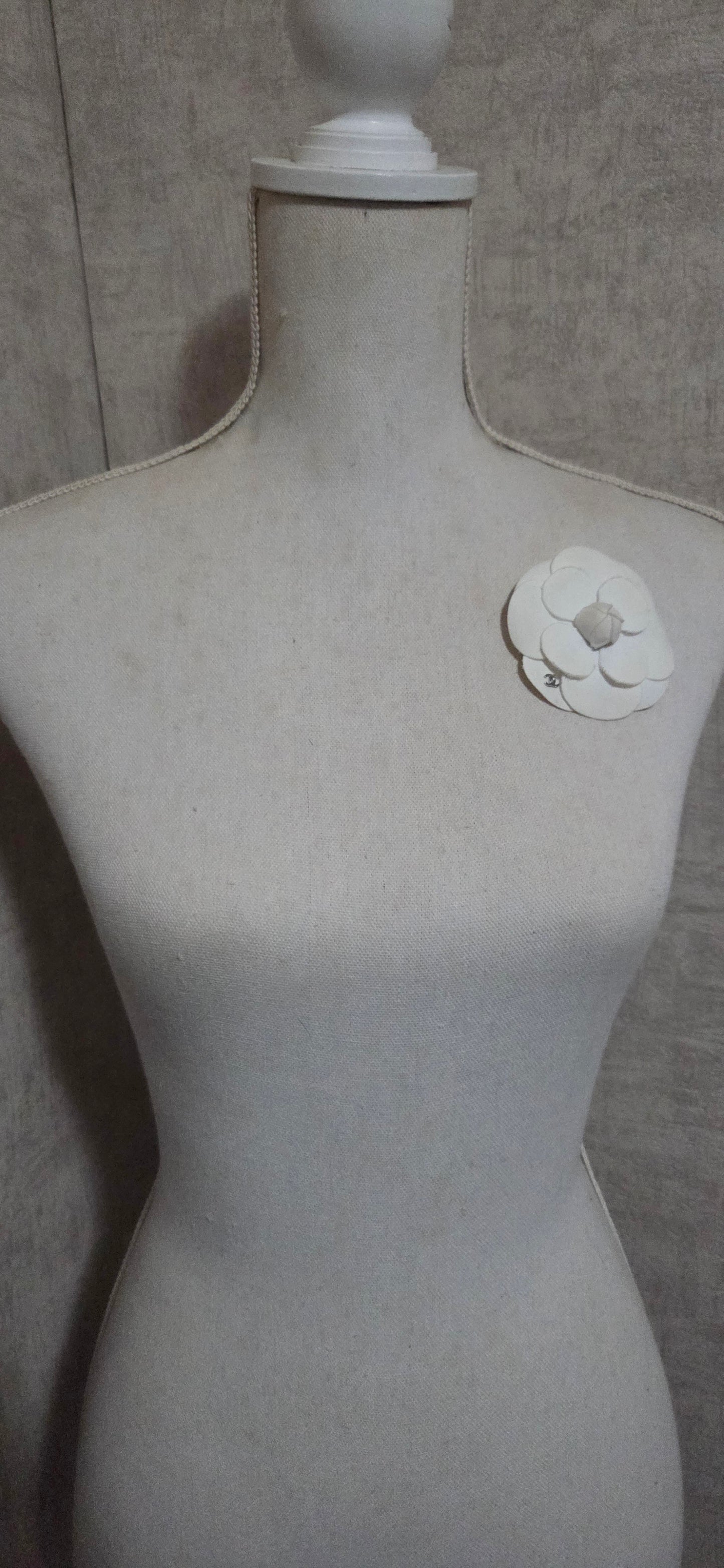 Chanel Broche "Camelia"